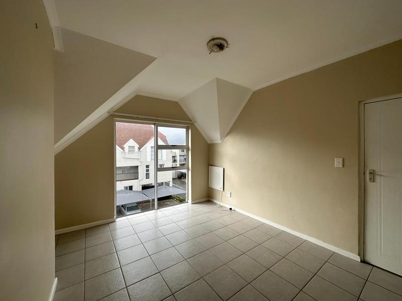 2 Bedroom Property for Sale in Gordons Bay Western Cape